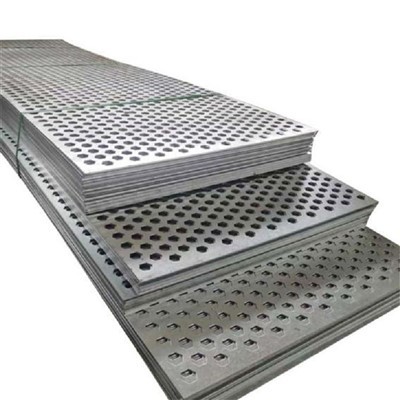 Toqba tonda tal-folja tal-Ss imtaqqba